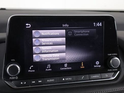 Used 2026 Nissan Rogue SV FWD image 35