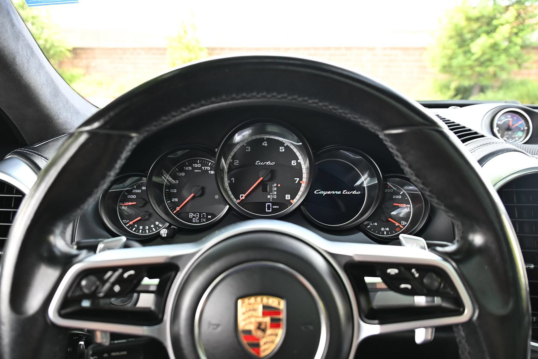 Used 2015 Porsche Cayenne Turbo AWD/4WD image 31