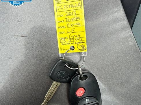Used 2013 Toyota Sienna L FWD image 18
