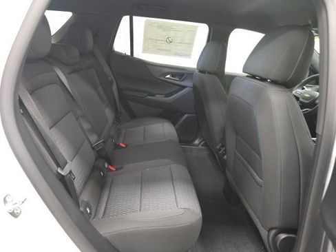 New 2026 Chevrolet Equinox LT w/ Safety and Technology Package FWD image 25