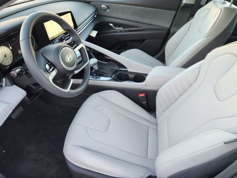 New 2026 Hyundai Elantra Limited image 10