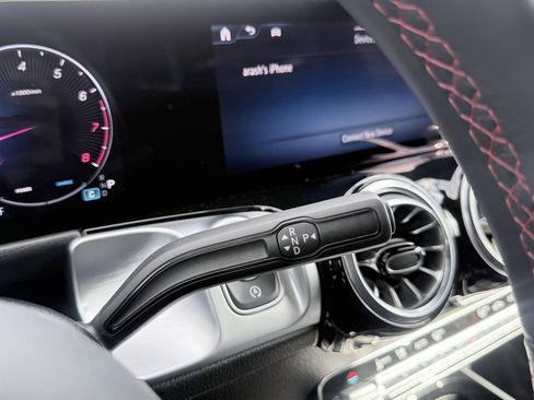 Used 2024 Mercedes-Benz GLB 250 image 64