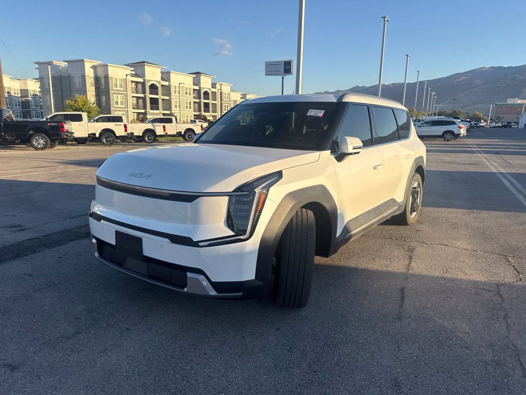 Used 2024 Kia EV9 Wind AWD/4WD image 13