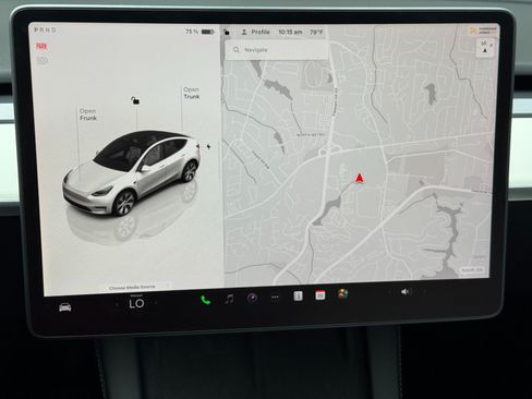 Used 2022 Tesla Model Y Long Range AWD/4WD image 22