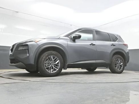 Used 2023 Nissan Rogue S AWD/4WD image 37