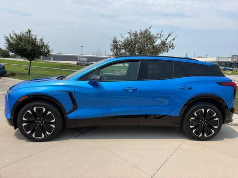 Used 2024 Chevrolet Blazer EV RS AWD/4WD image 5