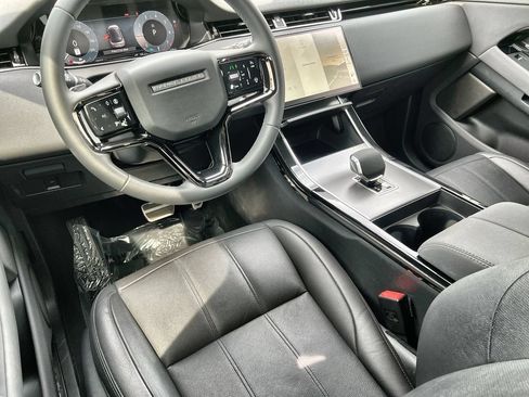 Certified 2024 Land Rover Range Rover Evoque Dynamic SE AWD/4WD image 13