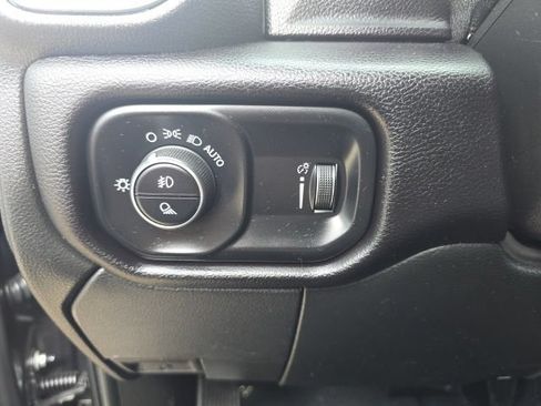 Used 2024 RAM 3500 Big Horn AWD/4WD image 18