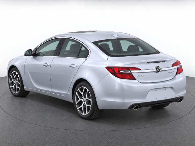 Used 2016 Buick Regal Sport Touring FWD image 3
