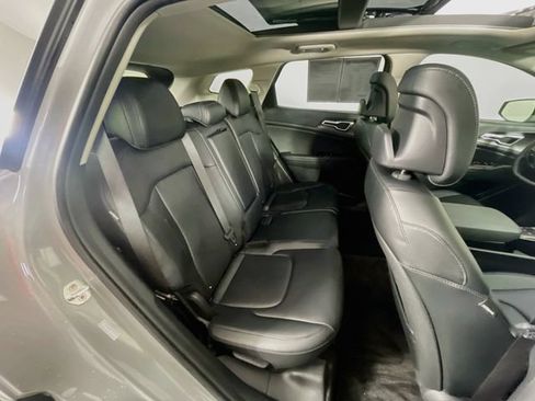 Used 2026 Kia Sportage EX w/ EX Panorama Roof Package FWD image 28
