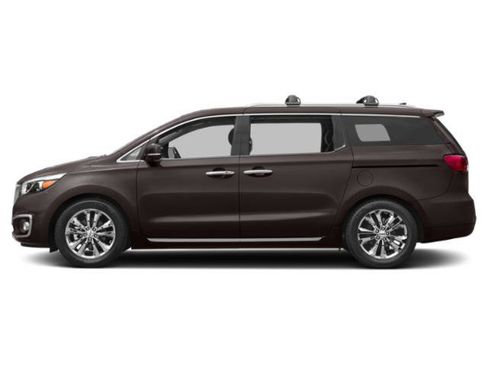 Used 2018 Kia Sedona EX image 3