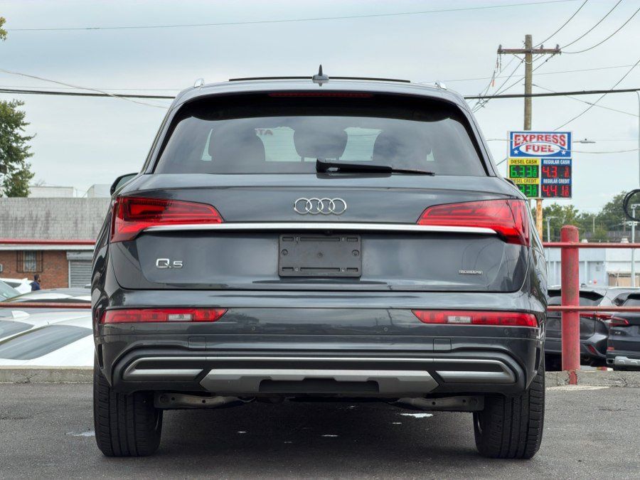 Used 2021 Audi Q5 2.0T Premium Plus w/ Premium Plus Package AWD/4WD image 6
