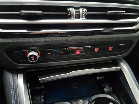 Used 2023 BMW i4 eDrive40 w/ M Sport Package image 43