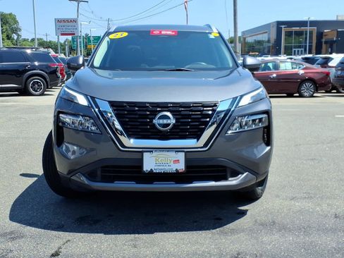 Used 2023 Nissan Rogue SL AWD/4WD image 2
