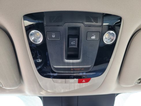 Used 2023 Kia Sorento SX image 31