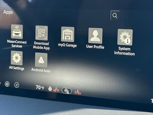 New 2026 Nissan Kicks SR w/ SR Premium Package image 29