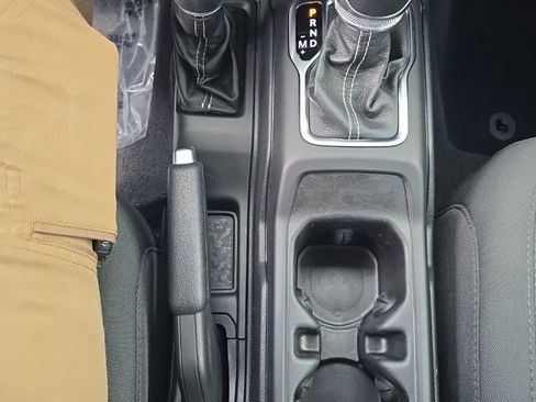 Used 2021 Jeep Wrangler Unlimited Sahara w/ Uconnect 4C Nav & Sound Group AWD/4WD image 20