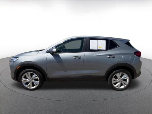 Used 2025 Buick Encore GX Preferred AWD/4WD image 9