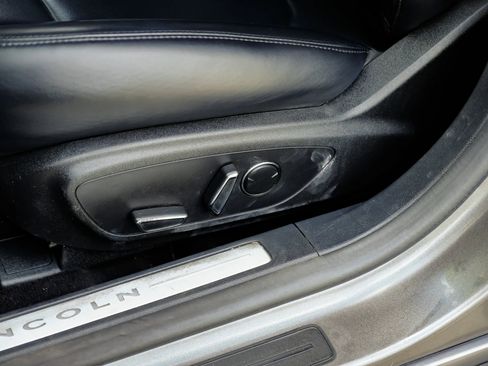 Used 2017 Lincoln MKZ Premiere FWD image 37