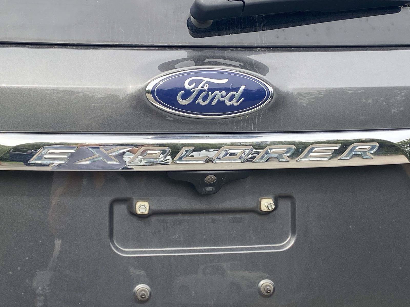 Used 2018 Ford Explorer Limited FWD image 12