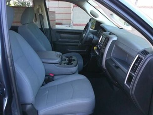 Used 2017 RAM 1500 Express image 30