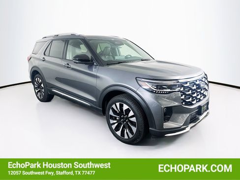 Used 2025 Ford Explorer Platinum w/ LUX Leather Package image 1