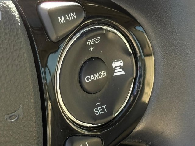 Used 2017 Honda Accord Touring image 11