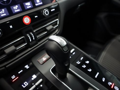 Used 2026 Porsche Macan Turbo AWD/4WD image 15