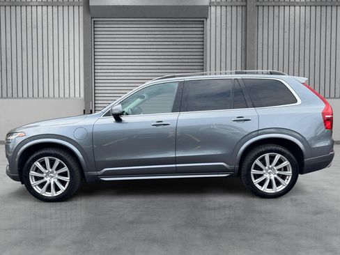 Used 2016 Volvo XC90 T8 Momentum w/ Vision Package AWD/4WD image 2