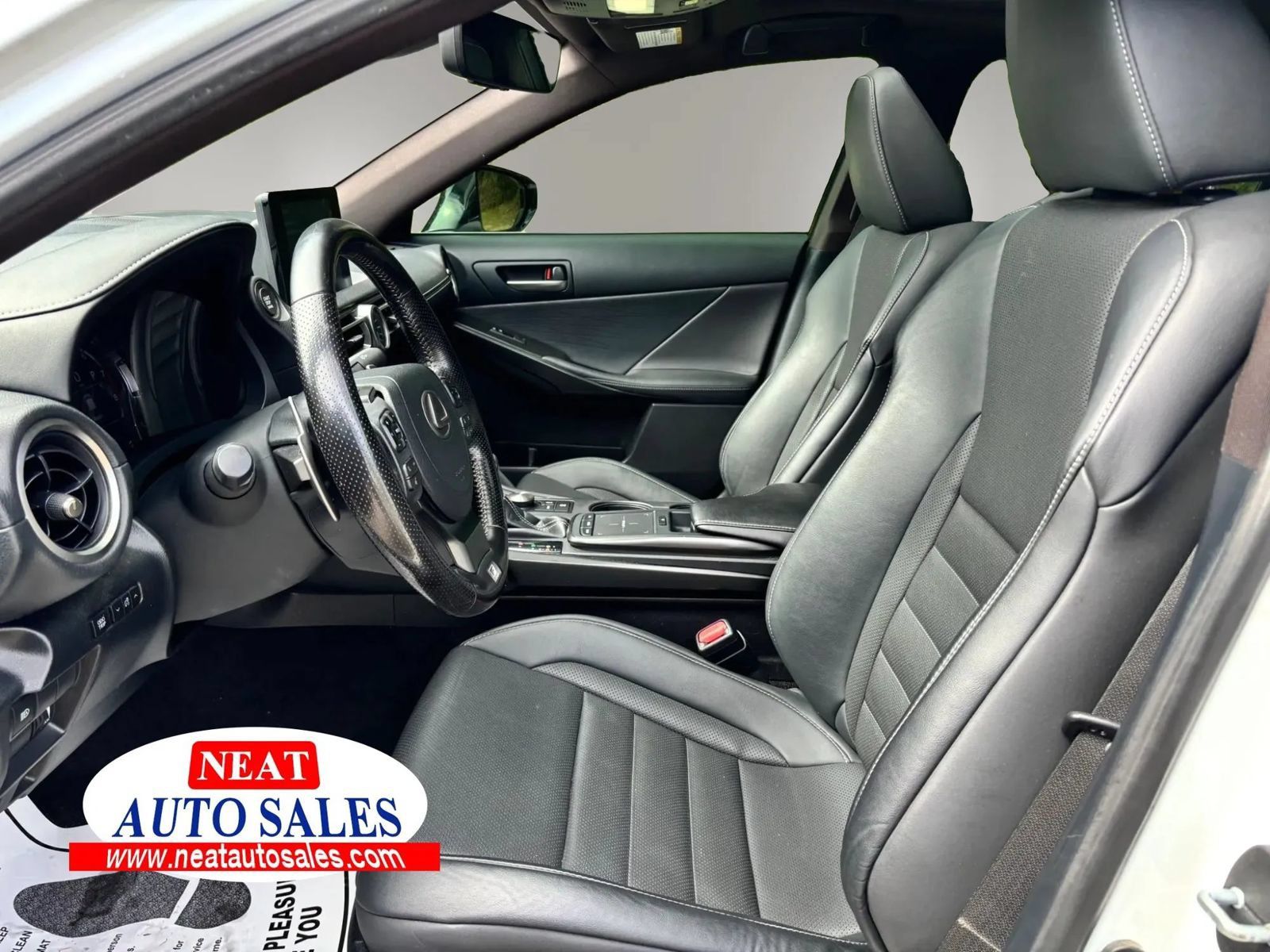 Used 2022 Lexus IS 350 F Sport w/ Accessory Package AWD/4WD image 10