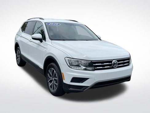 Used 2020 Volkswagen Tiguan SE FWD image 8