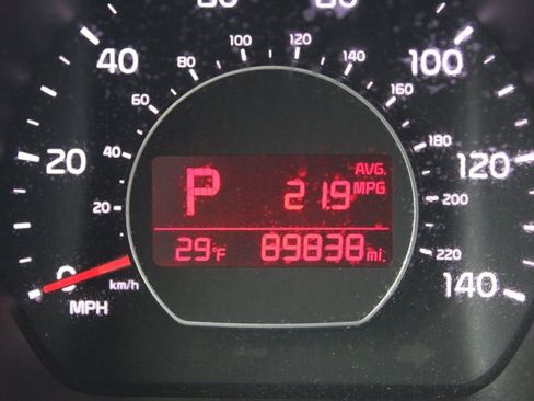 Used 2017 Kia Soul + image 29