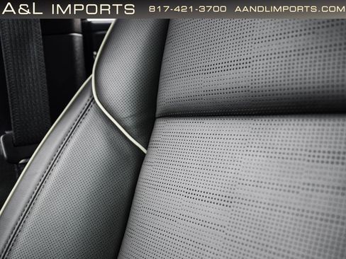 Used 2024 Cadillac Escalade ESV Premium Luxury w/ Performance Package AWD/4WD image 50