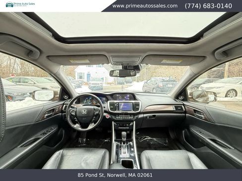Used 2017 Honda Accord EX-L image 19