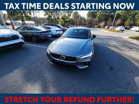 Used 2019 Volvo S60 T6 R-Design image 4