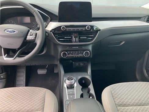 Used 2022 Ford Escape SE w/ Convenience Package image 17