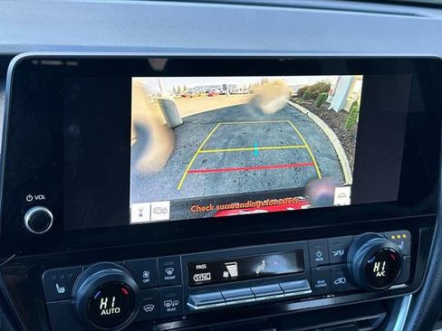 Certified 2025 Toyota Grand Highlander AWD image 22