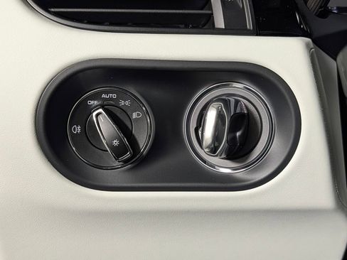New 2026 Porsche Macan Turbo AWD/4WD image 35