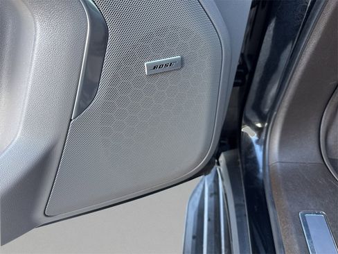 Used 2021 GMC Yukon SLT w/ SLT Luxury Plus Package image 24