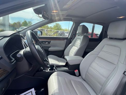 Used 2017 Honda CR-V Touring image 8