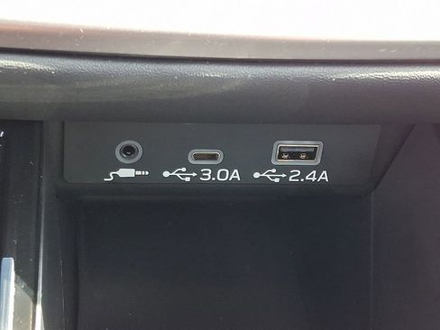 Certified 2025 Subaru Legacy Premium AWD/4WD image 27