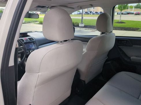 Used 2018 Subaru Forester 2.5i Premium AWD/4WD image 17