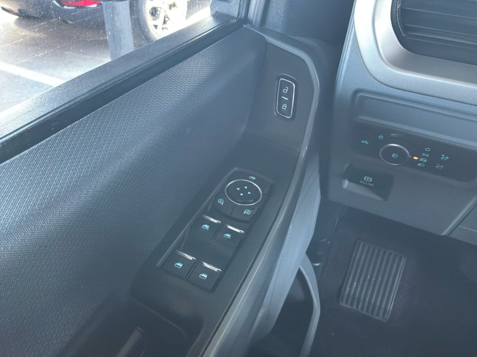 Used 2023 Ford F150 XLT AWD/4WD image 16