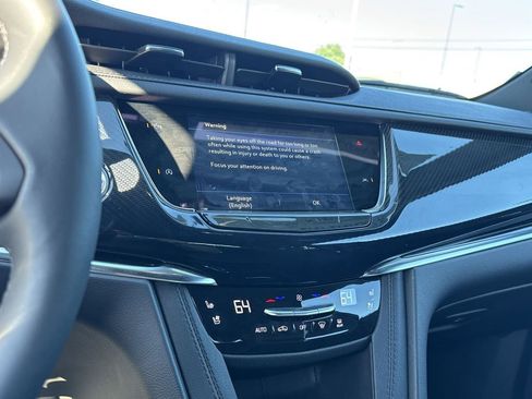 Used 2024 Cadillac XT6 Sport image 22