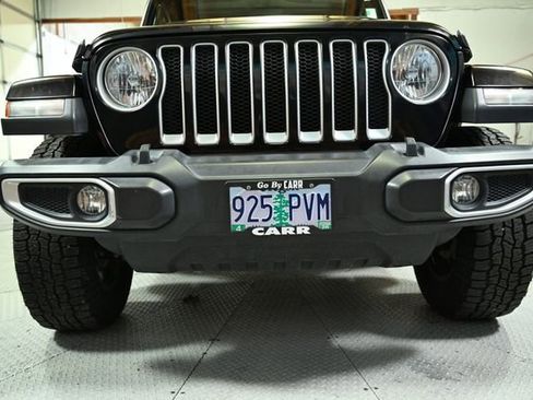 Used 2021 Jeep Wrangler Unlimited Sahara image 16