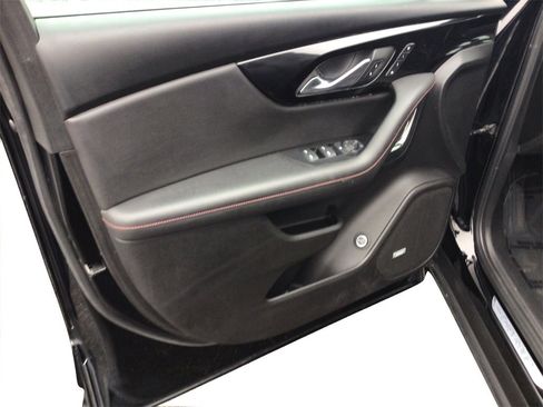 Used 2022 Chevrolet Blazer RS w/ Enhanced Convenience Package image 20