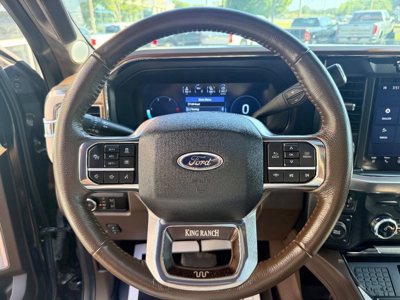 Used 2024 Ford F350 King Ranch w/ FX4 Off-Road Package AWD/4WD image 23