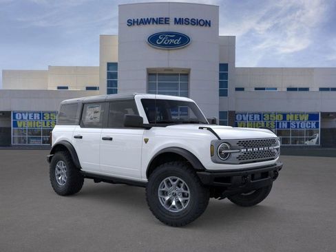New 2025 Ford Bronco Badlands AWD/4WD image 7