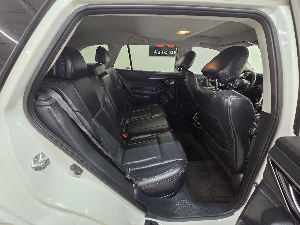 Used 2021 Subaru Outback Limited AWD/4WD image 17