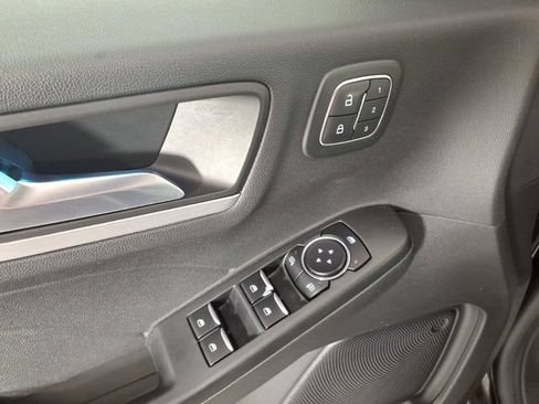 Used 2023 Ford Escape Platinum AWD/4WD image 14